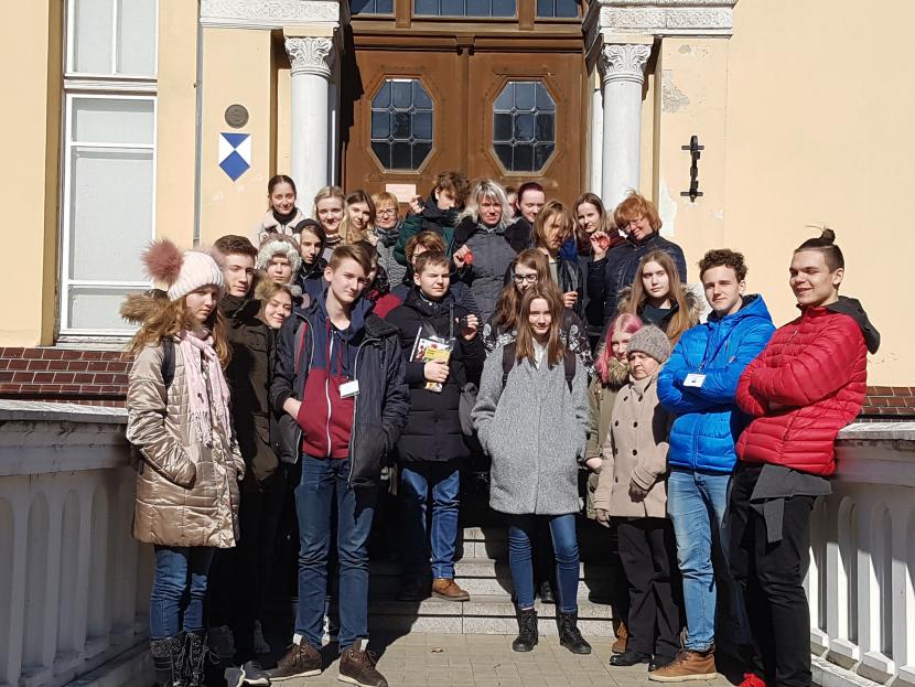 Angļu valodas olimpiāde Jelgavas un Šauļu pilsētu skolēniem