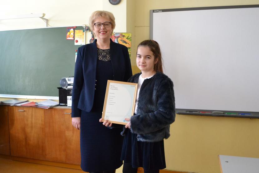 Jelgavas skolniecei starptautiski atzīts angļu valodas prasmes sertifikāts
