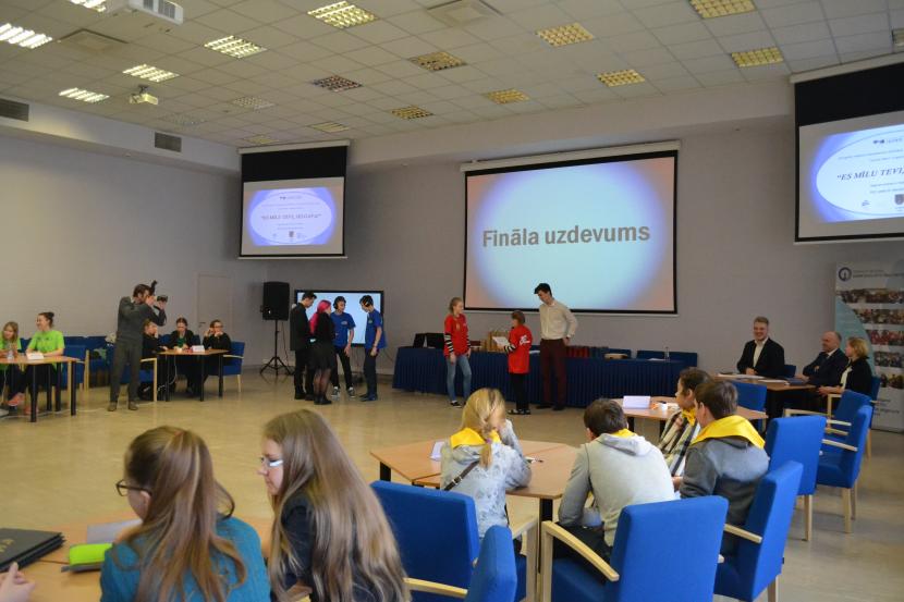 Jauniešu atbalsta grupas „Jaunie līderi” organizēts konkurss „Es mīlu tevi, Jelgava!”