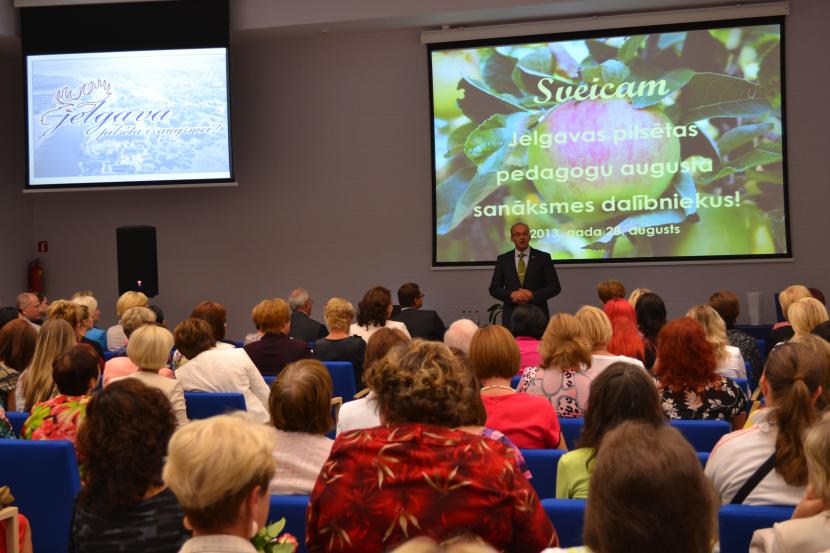 Jelgavas pilsētas pedagogu augusta sanāksme